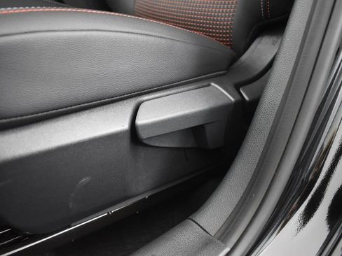 New 2026 Nissan Kicks SR FWD image 29