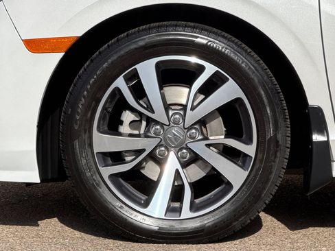 Certified 2023 Honda Odyssey Touring image 13