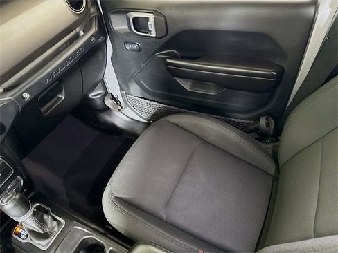 Used 2020 Jeep Wrangler Unlimited Sport S image 19