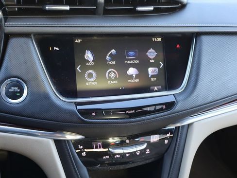 Used 2017 Cadillac XT5 Premium Luxury image 30