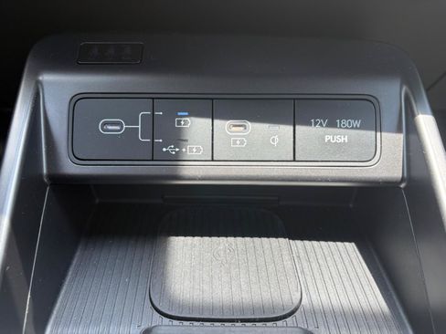 Used 2026 Hyundai Kona SEL Premium FWD image 28