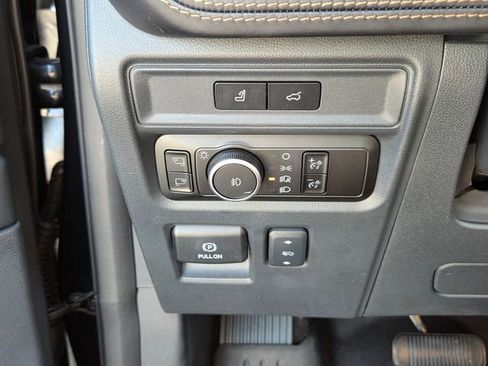 Used 2023 Ford Expedition Platinum RWD image 26