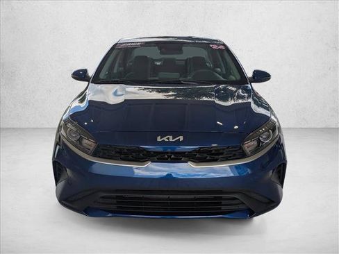 Used 2024 Kia Forte LXS w/ LXS Technology Package FWD image 2
