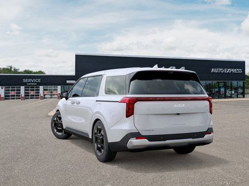 New 2026 Kia Carnival EX image 4