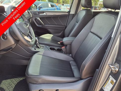 Used 2022 Volkswagen Tiguan SE FWD image 25