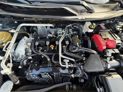 Certified 2021 Nissan Rogue SV image 22