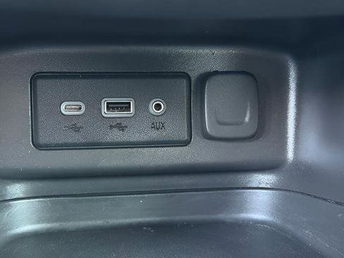 Used 2024 Chevrolet Equinox LT AWD/4WD image 14