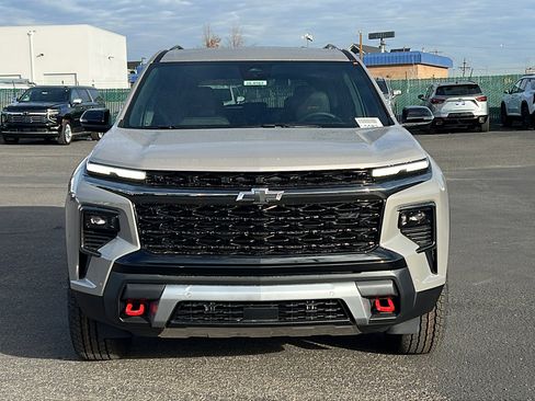 New 2026 Chevrolet Traverse Z71 w/ Enhanced Driving Package image 2