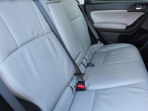Used 2014 Subaru Forester 2.5i Limited image 15