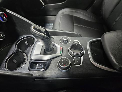 Used 2021 Alfa Romeo Giulia Sprint w/ Nero Edizione image 29