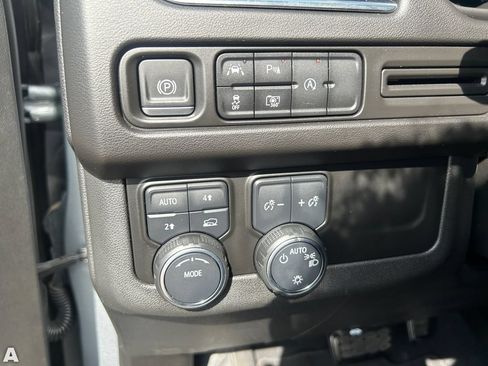 Used 2023 Chevrolet Tahoe RST w/ RST Performance Edition AWD/4WD image 27
