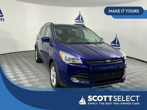 Used 2016 Ford Escape SE w/ Equipment Group 201A image 1