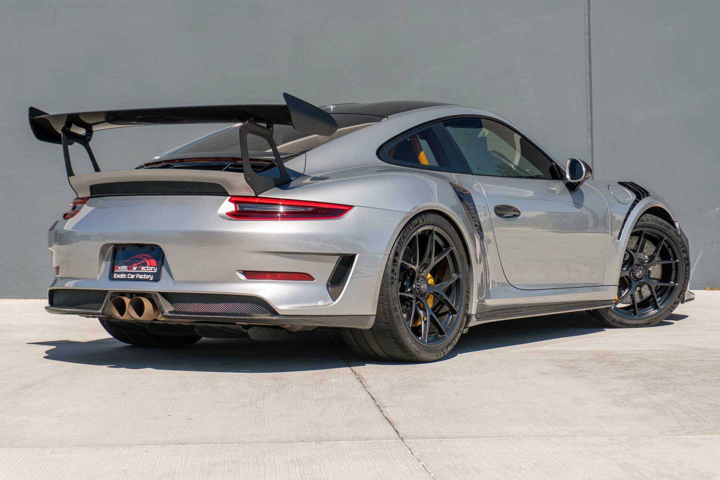 Used 2019 Porsche 911 GT3 RS RWD image 6