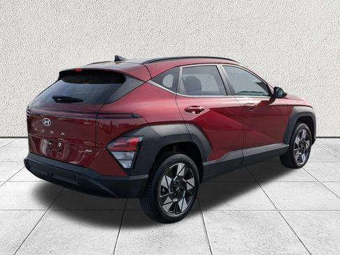 Used 2025 Hyundai Kona SEL image 3