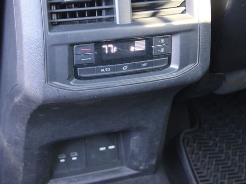 Used 2022 Volkswagen Atlas SE image 27