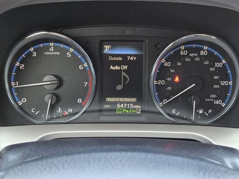 Used 2016 Toyota RAV4 Limited image 15