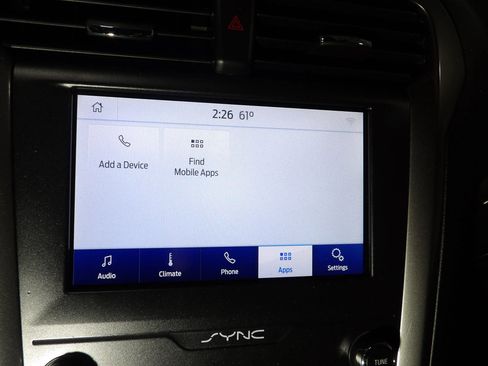 Used 2020 Ford Fusion SE image 16