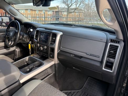 Used 2018 RAM 2500 Big Horn w/ Harvest Edition image 11
