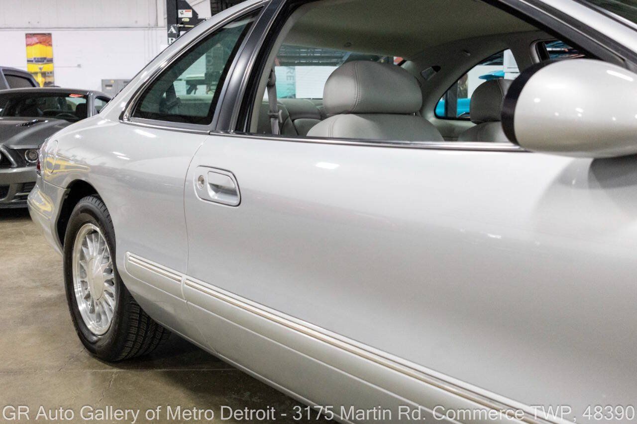Used 1998 Lincoln Mark VIII RWD image 24