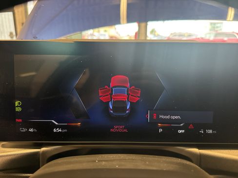 Used 2022 BMW i4 eDrive40 w/ M Sport Package RWD image 19