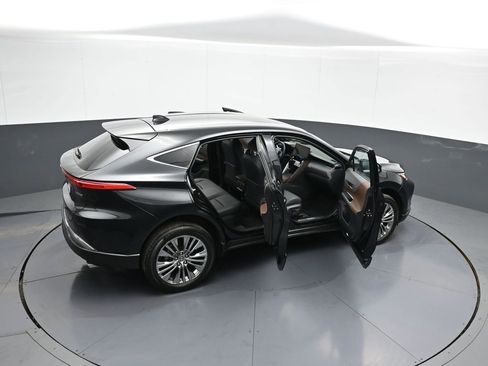 Certified 2023 Toyota Venza Limited image 44