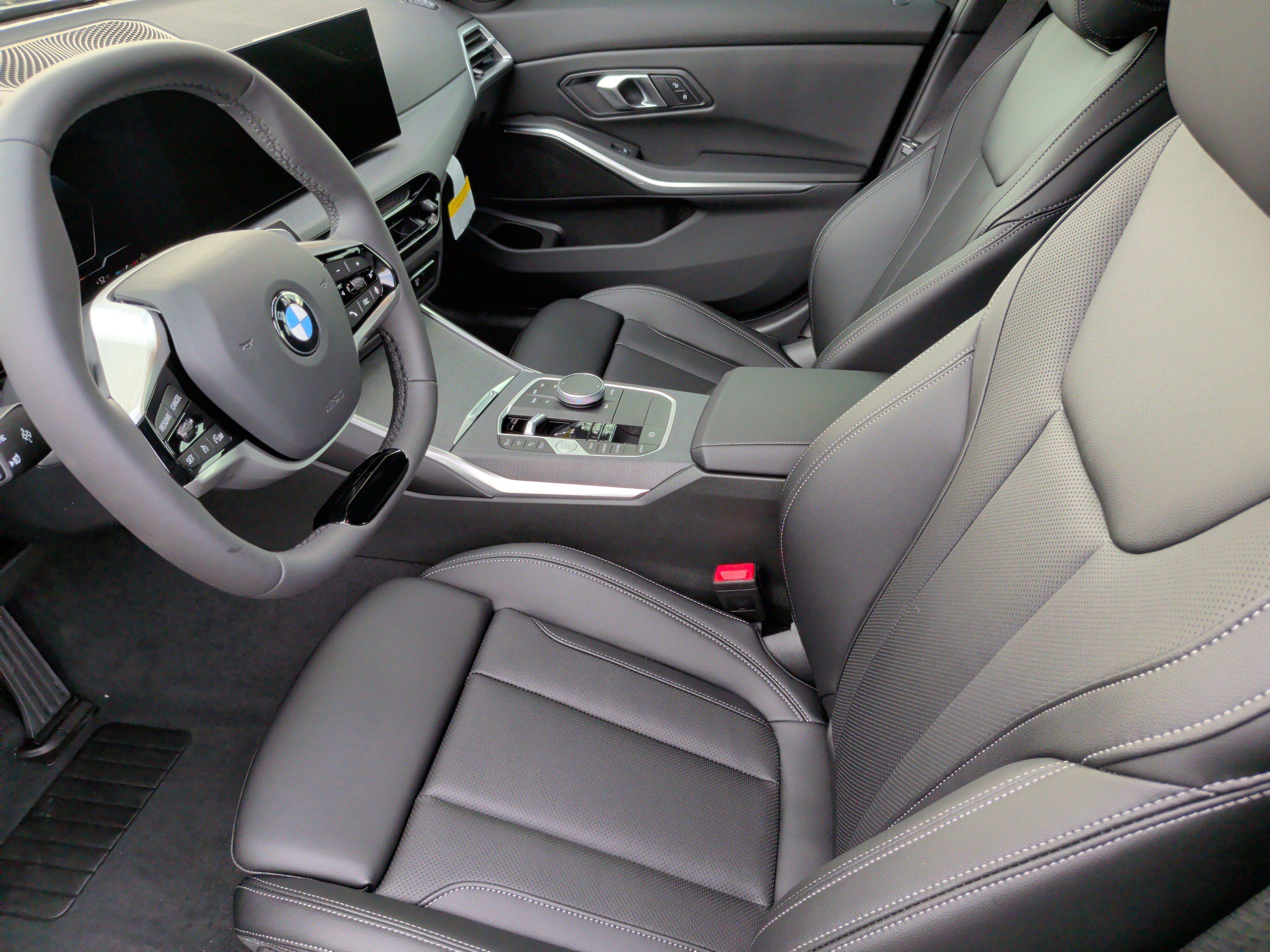 Certified 2026 BMW 330i Sedan w/ Convenience Package RWD image 21