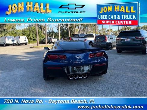Used 2018 Chevrolet Corvette Stingray Coupe image 9