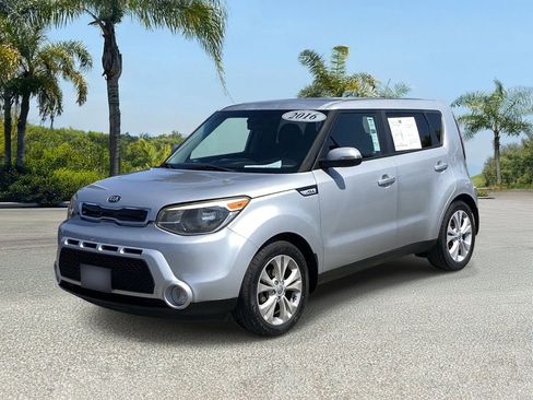 Used 2016 Kia Soul ! FWD image 1