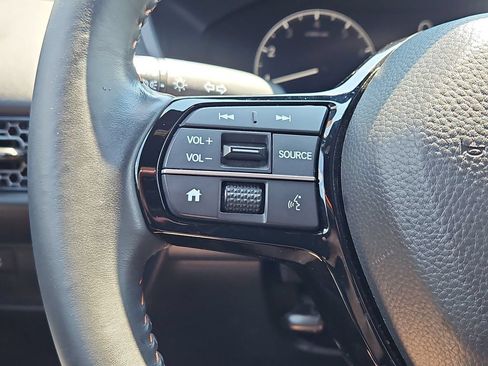 Certified 2025 Honda HR-V Sport image 21
