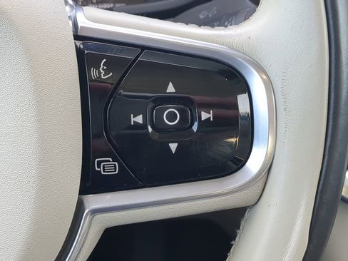 Used 2018 Volvo S90 T5 Momentum w/ Convenience Package image 24