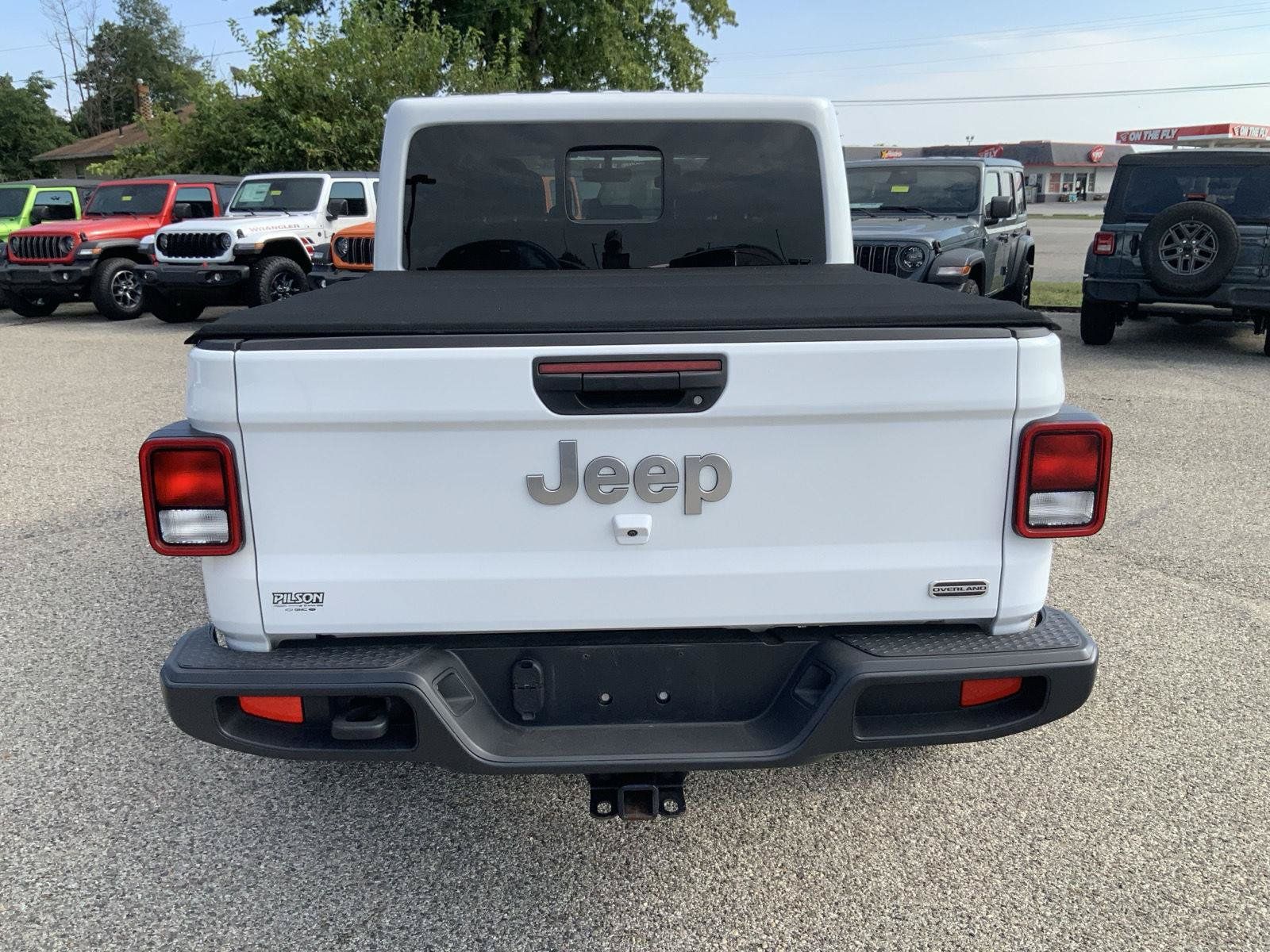 Used 2022 Jeep Gladiator Overland w/ Popular Equipment Package AWD/4WD image 9