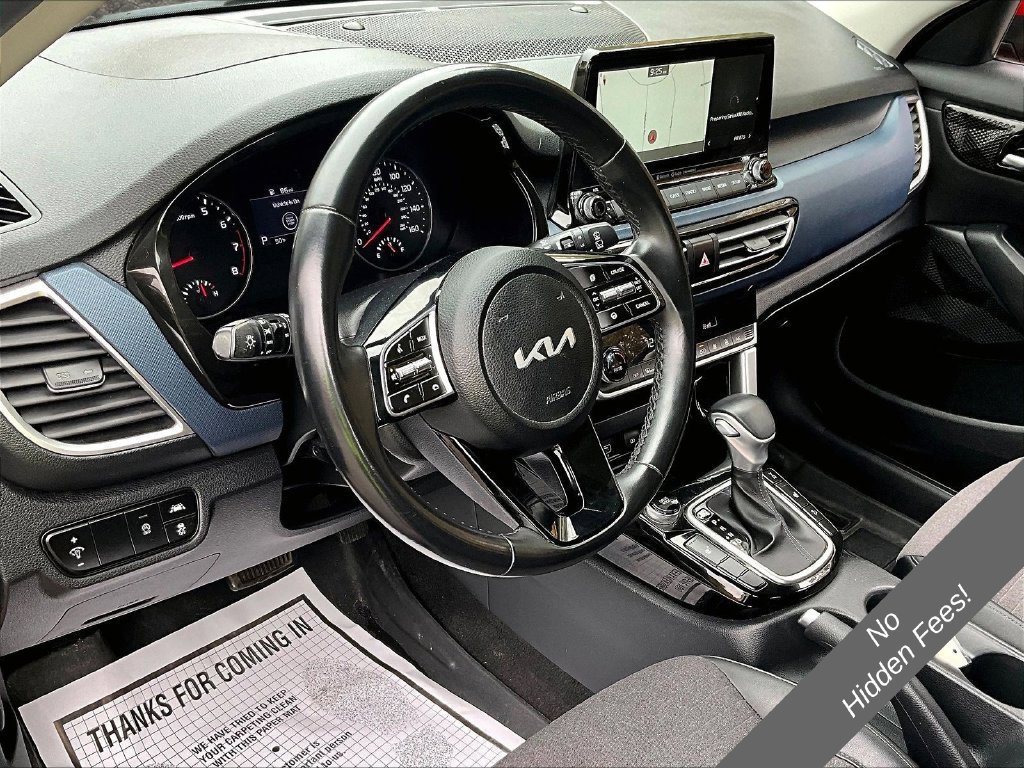 Used 2022 Kia Seltos Nightfall Edition AWD/4WD image 11