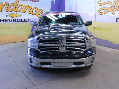 Used 2017 RAM 1500 Classic SLT w/ SLT Plus D￩cor Group image 4