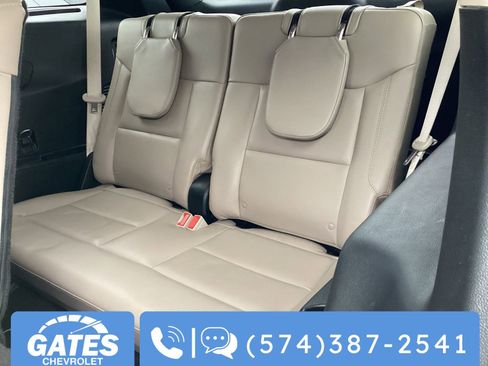 Used 2023 Ford Explorer Limited image 18