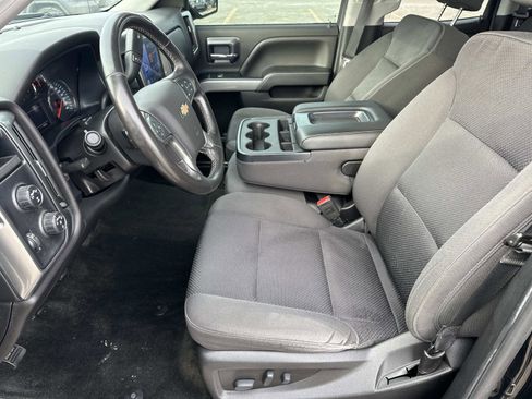 Used 2018 Chevrolet Silverado 1500 LT w/ Midnight Edition image 18