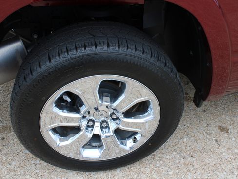 Certified 2025 RAM 1500 Lone Star AWD/4WD image 13