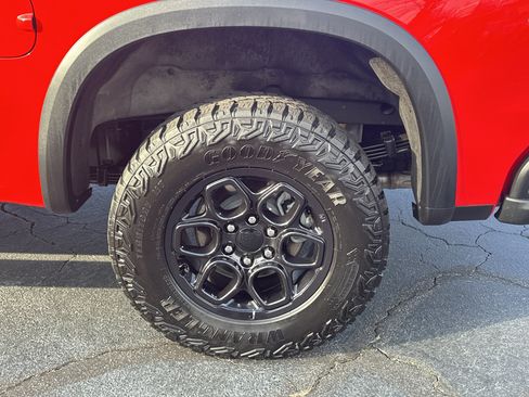 Certified 2024 Chevrolet Silverado 1500 ZR2 w/ ZR2 Bison Edition image 20