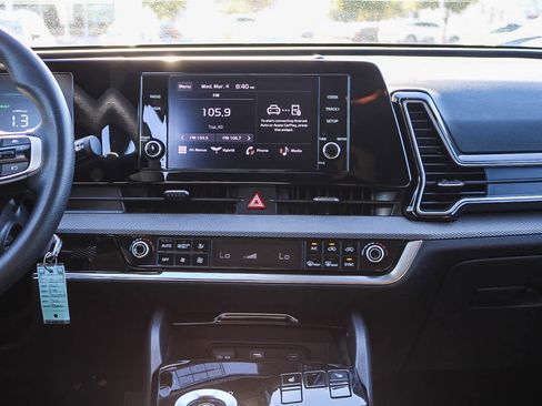 Used 2023 Kia Sportage LX image 13