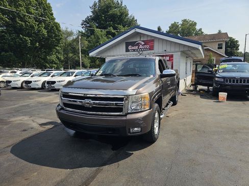 Used 2008 Chevrolet Silverado 1500 LTZ w/ Suspension Package, Off-Road AWD/4WD image 4