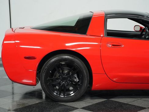 Used 1997 Chevrolet Corvette Coupe w/ Memory Pkg image 26