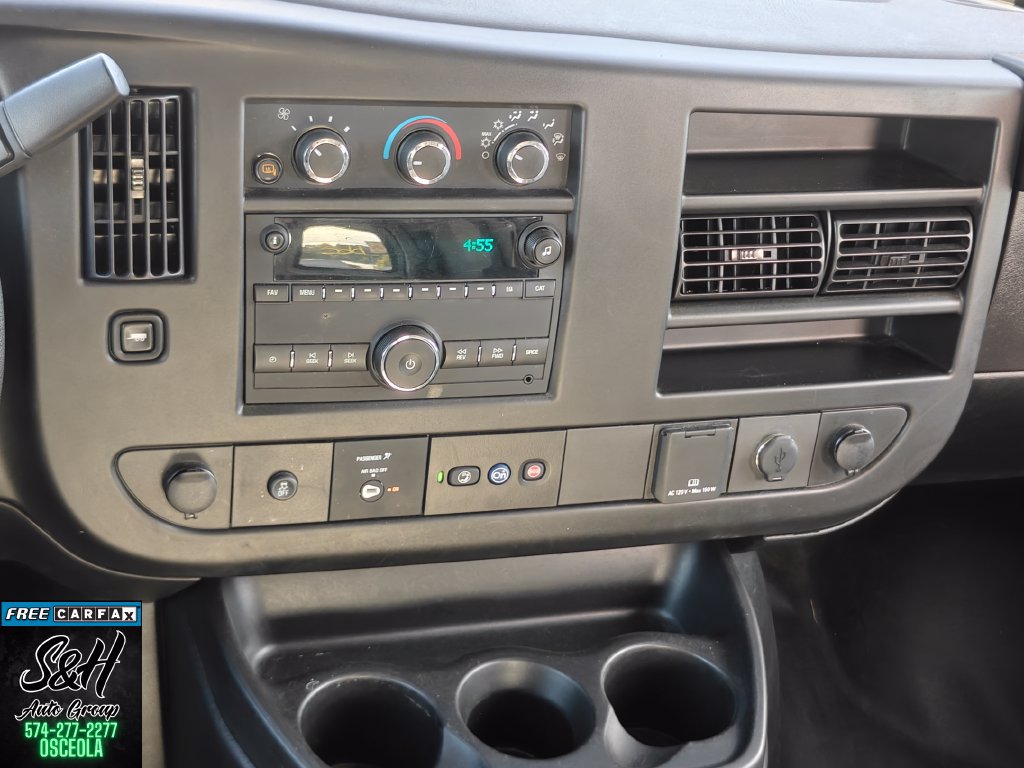Used 2023 Chevrolet Express 2500 RWD image 5