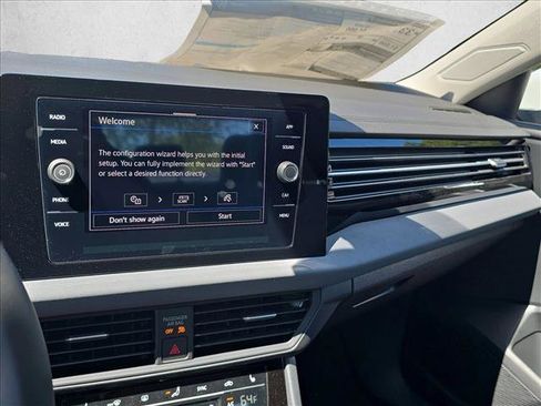 New 2026 Volkswagen Jetta SE FWD image 13