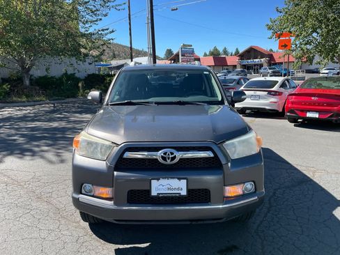 Used 2010 Toyota 4Runner SR5 AWD/4WD image 8