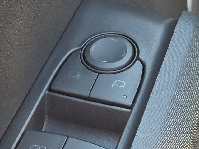 Used 2025 Chevrolet Colorado Trail Boss AWD/4WD image 19
