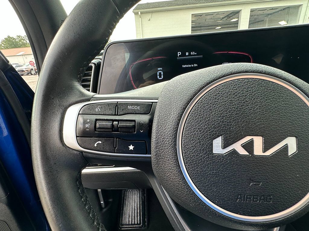 Used 2025 Kia Sportage X-Line w/ Premium Package AWD/4WD image 36