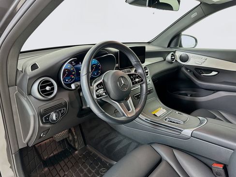 Certified 2022 Mercedes-Benz GLC 300 image 10