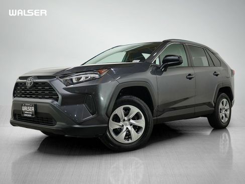 Used 2021 Toyota RAV4 LE AWD/4WD image 1