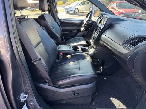 Used 2019 Dodge Grand Caravan GT image 20