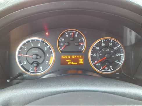 Used 2015 Nissan Armada Platinum w/ 2nd Row Captain Seat Package image 23