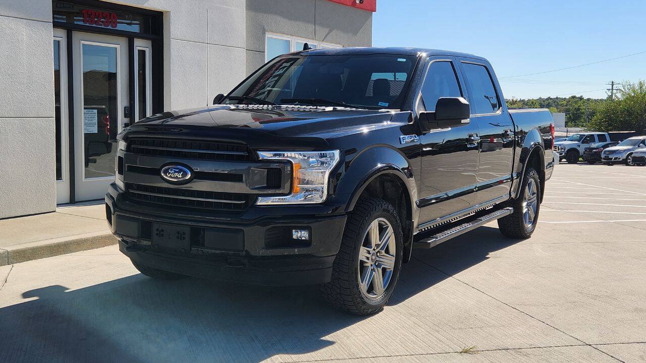 Used 2018 Ford F150 XLT w/ Equipment Group 302A Luxury AWD/4WD image 25